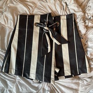 Black and white skort